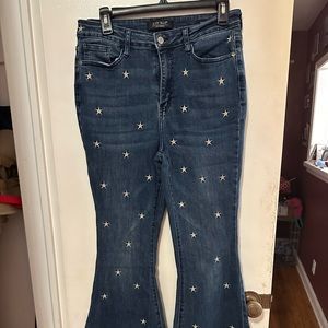JUDY BLUE EXTRA FLARE JEANS with STARS